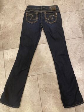 Silver Jeans brand Women's Dark Blue bootcut/flare Jeans
